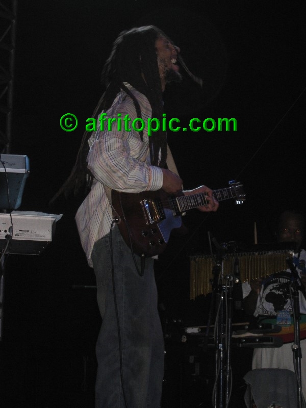 ../Images/AfricaFestival-27-28May05 197.jpg